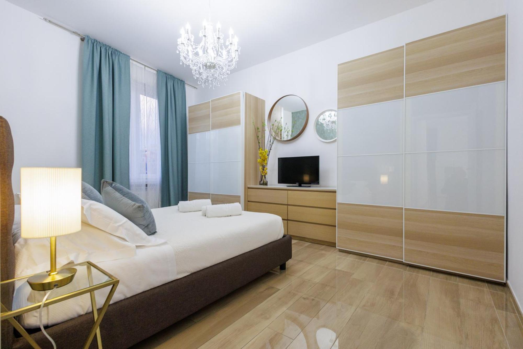 Lux With Parking Apartment Genoa